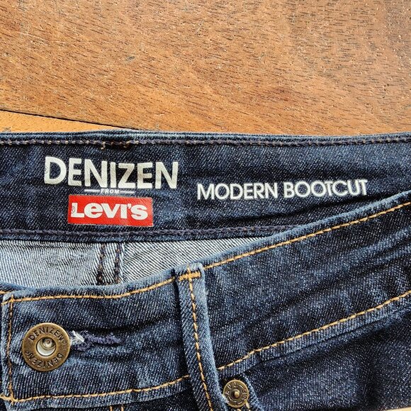 Denizen from Levi's Dark Wash Modern Bootcut Jeans Size 6 - Picture 7 of 16